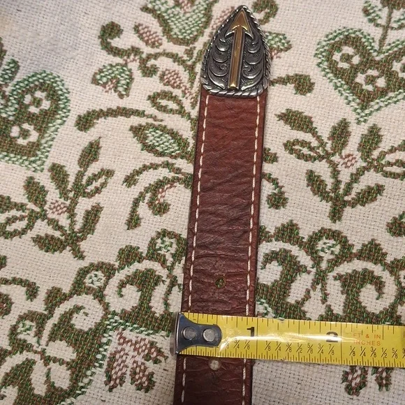 Elegant Brown Leather Belt with Silver Buckle - Picture 14 of 16